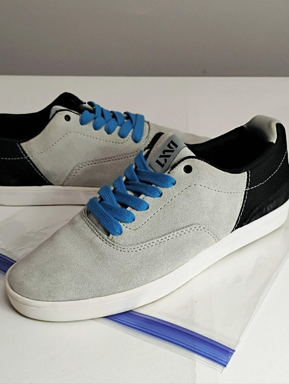 Vans LXVI Variable Low Top Suede Skate Shoes Men's 7/ Women's 8.5